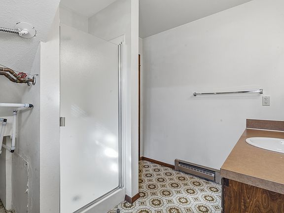 5th image of 119 N 9th St