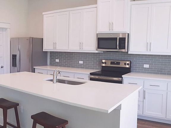 4th image of 13001 Hymeadow Dr #24