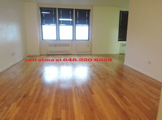 3210 30th Ave, Astoria, NY 11102