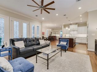 8564 Forum Dr, Houston, TX 77055