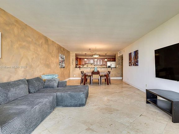 5th image of 19370 Collins Ave APT 1014