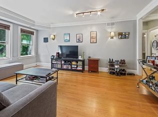 1262 W Winona St APT 2A, Chicago, IL 60640