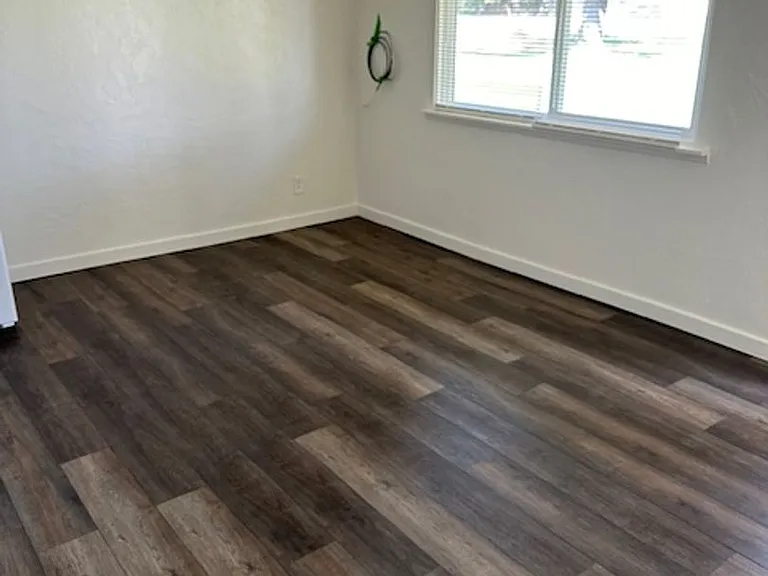 4445 Circle Pl NE #2 — Photo 4