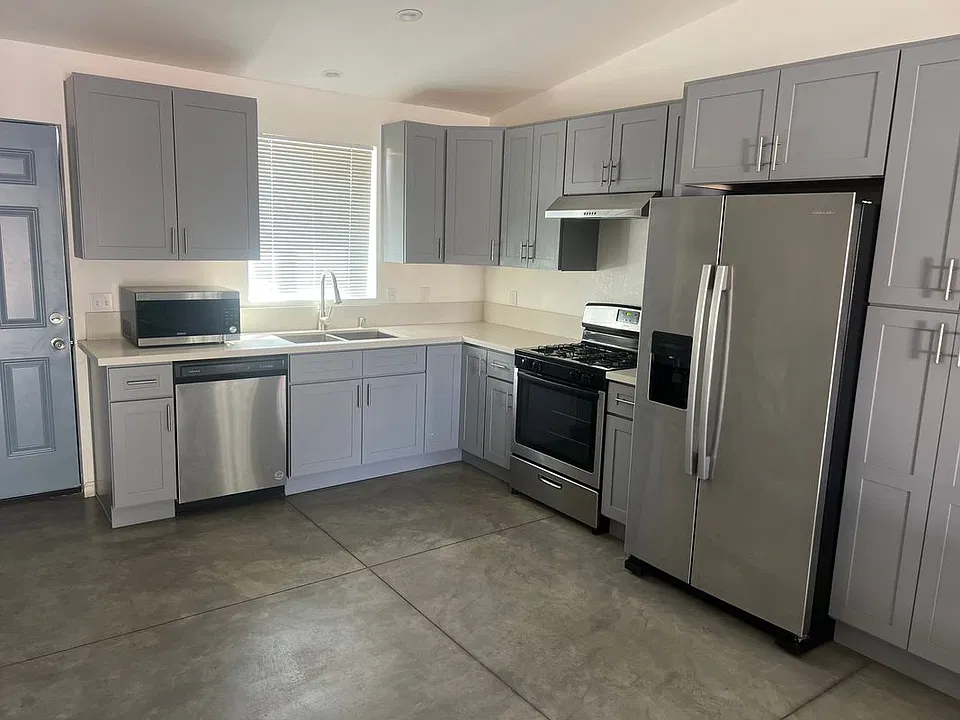13244 El Cajon Dr