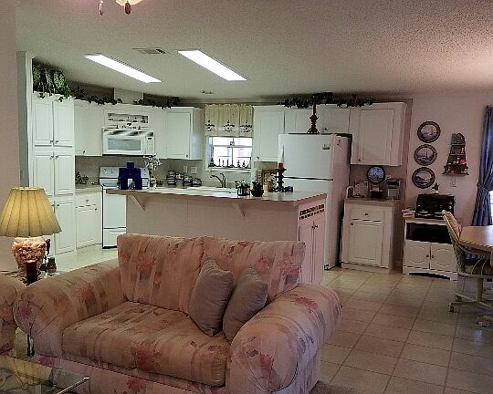 3rd image of 1844 NW 46th Cir