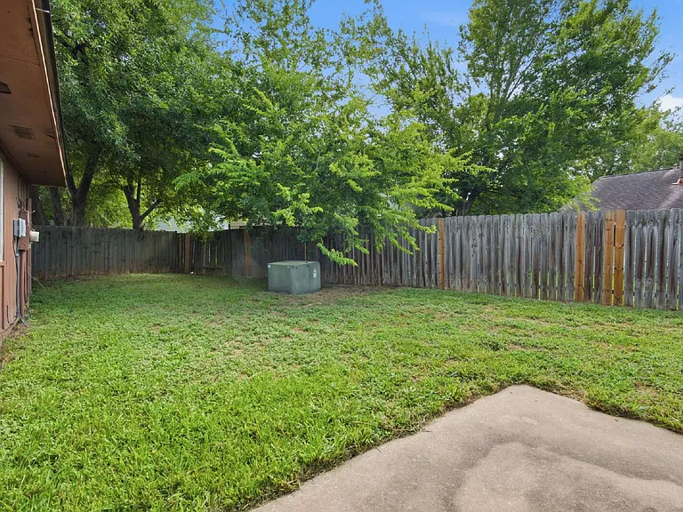 3611 Macon Place Ct — Photo 12