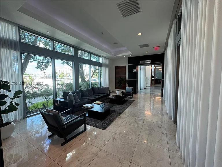7928 East Dr #1202 — Photo 8