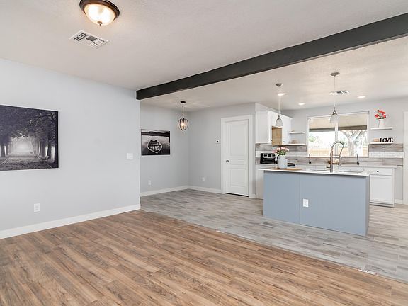 5th image of 2536 W Missouri Ave