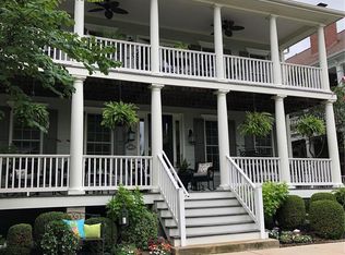 3465 New Town Lake Dr, Saint Charles, MO 63301