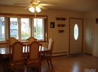 340 Deer Rd, Ronkonkoma, NY 11779