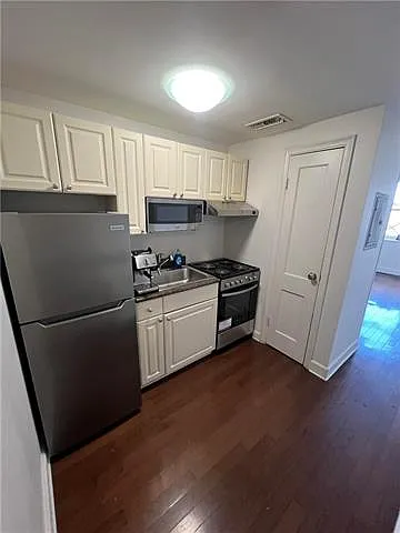 Building Photo - 1205 Saint Charles Ave #815