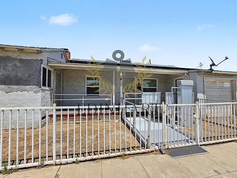 3049 E McKinley Ave — Photo 23