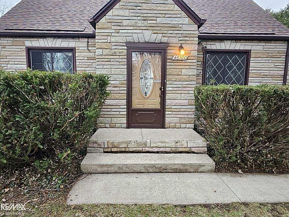 4th image of 46700 Sugarbush Rd