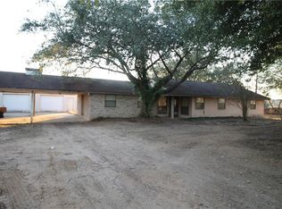 151 Young Rd, Smithville, TX 78957