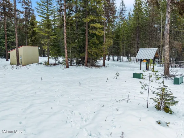 279 Tracy Ln, Priest River, ID 83856