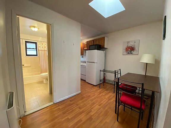 2nd image of 376 8th Ave #260