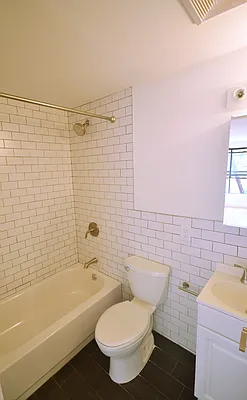 Rented by Bold New York | media 24