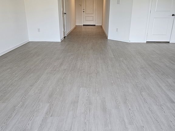 4th image of 26731 Dalmatian Bellflower Dr