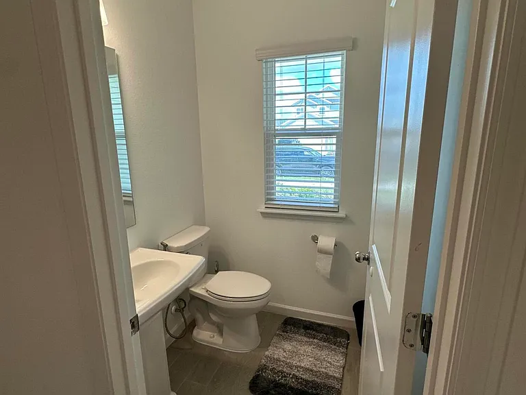 4002 Haydon Burns Pl — Photo 6