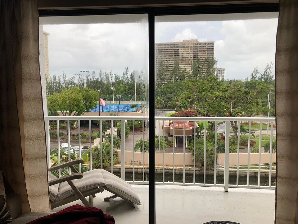 big balcony 