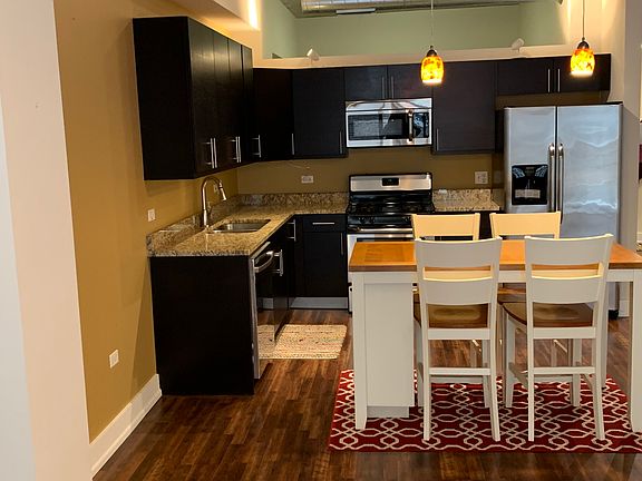 2nd image of 3201 W Leland Ave APT 207