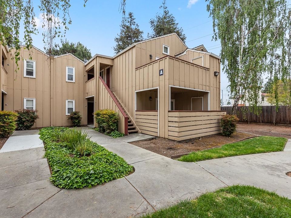 1st image of 23 Monte Verano Ct