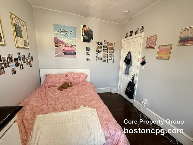 10 Cross St E #3 — Photo 7