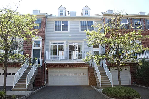 9 McMartin Ct Photo 1