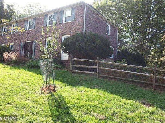 2nd image of 9932 Bedfordshire Ct