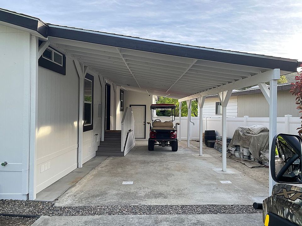 2nd image of 3260 Water View Dr