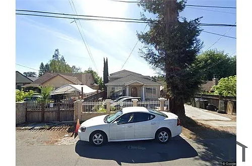 249 Vista Ave Photo 1