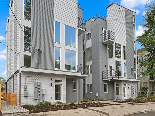 9524 D Interlake Avenue N, Seattle, WA 98103