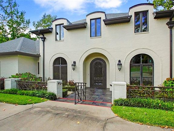 3rd image of 6803 Lacosta Dr