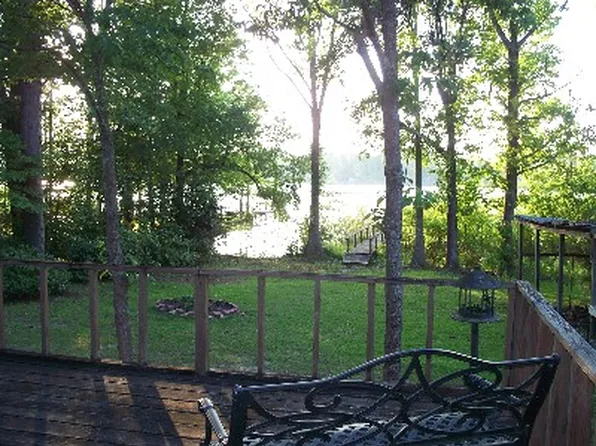 7878 Parkside Cir, Donalsonville, GA 39845