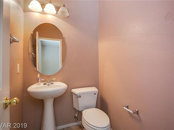 5th image of 9821 Fountain Walk Ave
