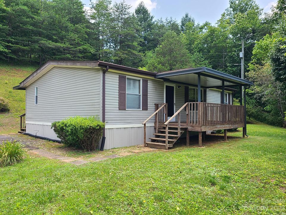 1st image of 2824 Little Creek Ln