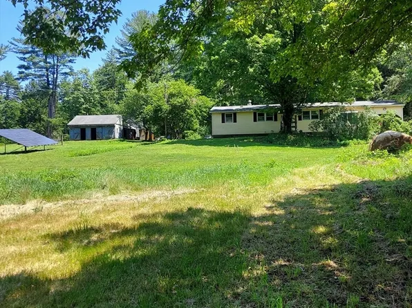 1075 W Brookfield Rd, New Braintree, MA 01531