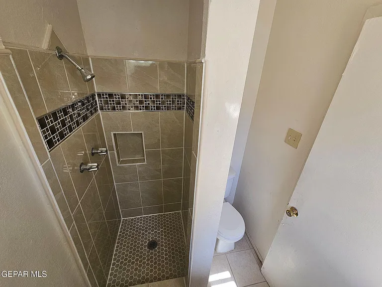 8833 Celestial Pl — Photo 16