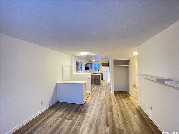 5th image of 138 Turner Cres
