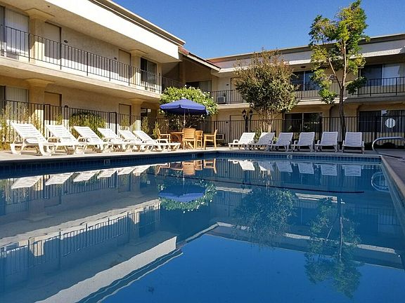 2nd image of 18615 Burbank Blvd APT 115