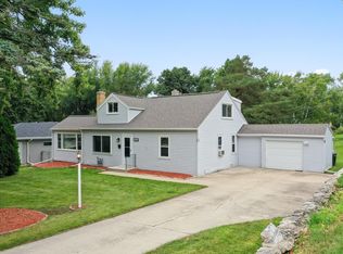 220 Bryan St, Green Bay, WI 54301