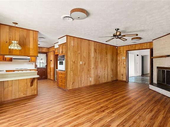 5th image of 8355 Cedar Grove Rd