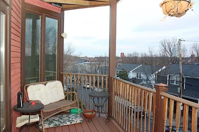 7 bed, 9999 sqft, $10,675 — Photo 4