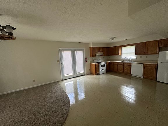 5th image of 1111 S Park Ave
