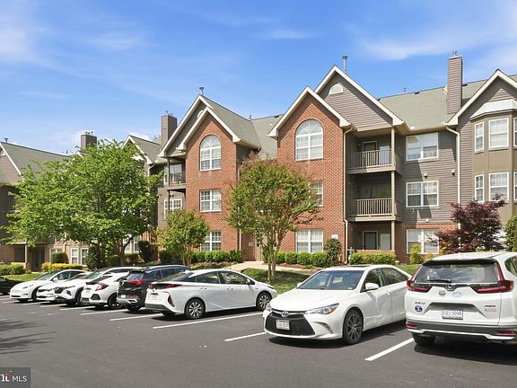 2nd image of 4116 Monument Ct Unit 204