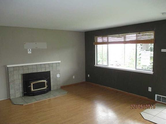 2nd image of 9309 62nd Pl SE