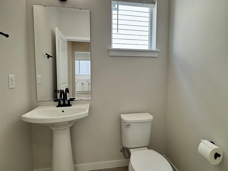 4255 Aberdeen Way NE — Photo 11