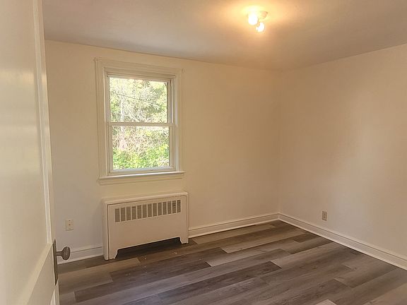 4th image of 1813 E Susquehanna St #4