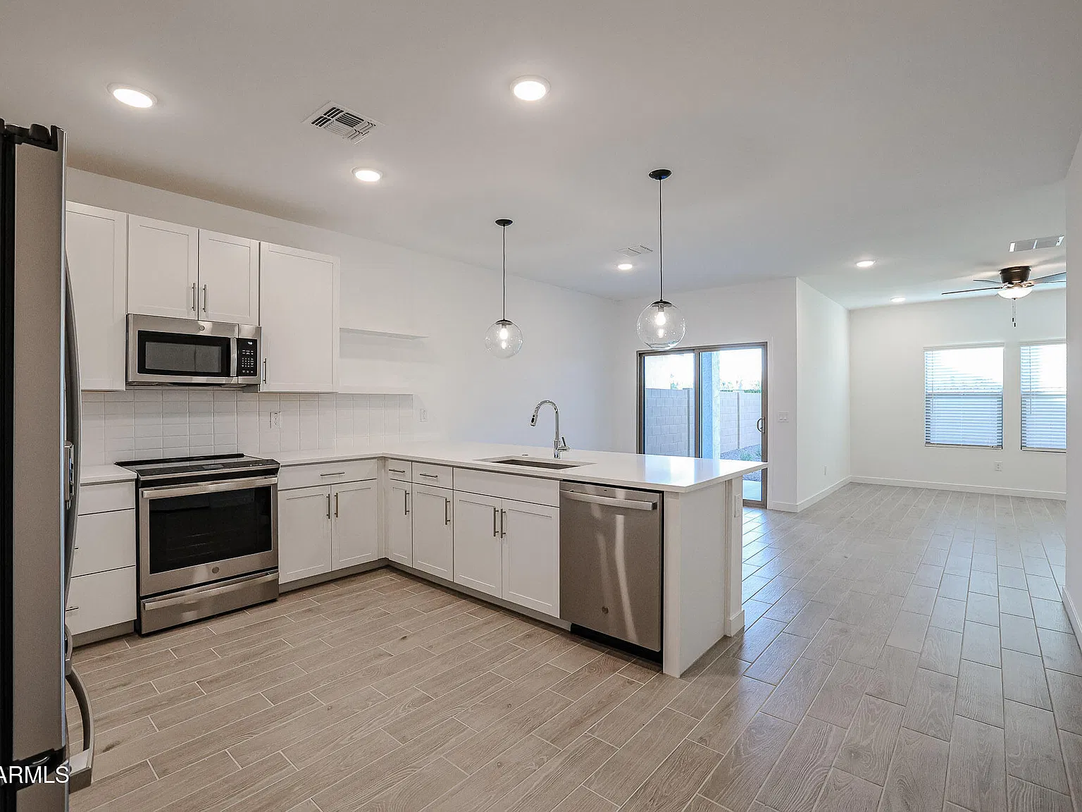 4 bed, 2.0 bath, 1614 sqft, $2,350 — Photo 4
