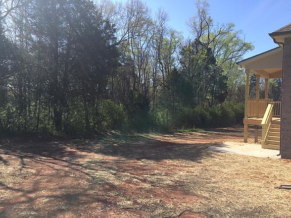 3rd image of 312 Katherine Grace Dr